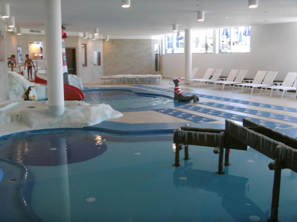 Kinderpool Falkensteiner Family Hotel Diadora