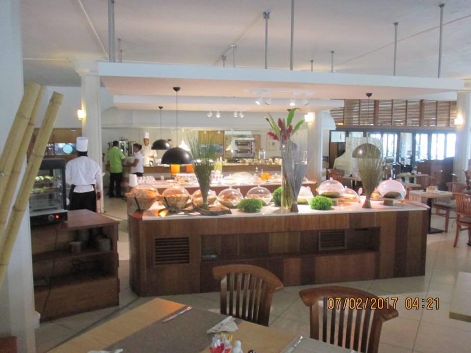 Das Frühstück war gut Le Peninsula Bay Beach Resort & Spa
