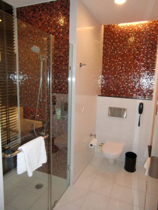 Bad mit Dusche & Wanne Chatrium Hotel Riverside Bangkok