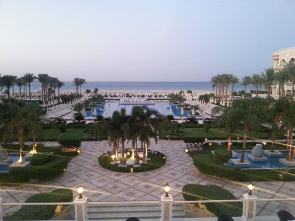 Poolbereich Premier Le Reve Hotel & Spa