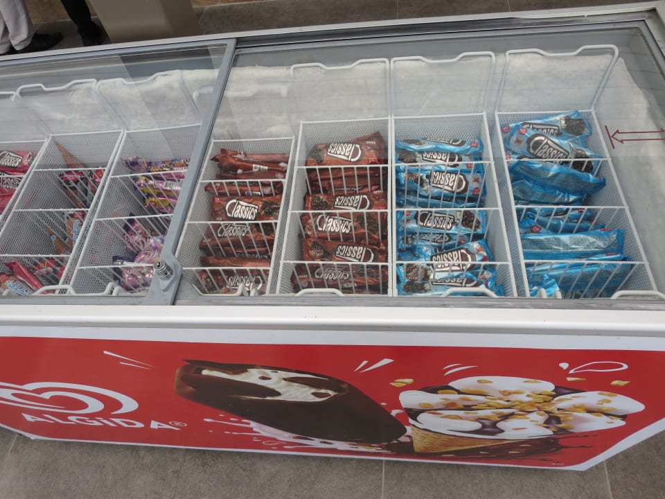 Restaurant Acanthus Cennet Barut Collection