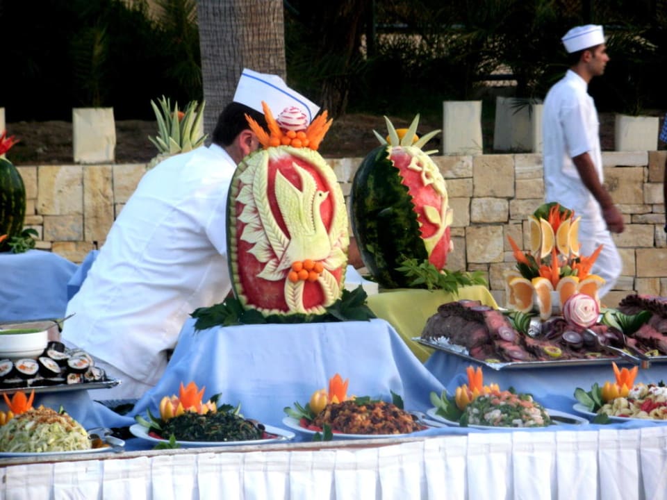 Galadinner Melas Holiday Village