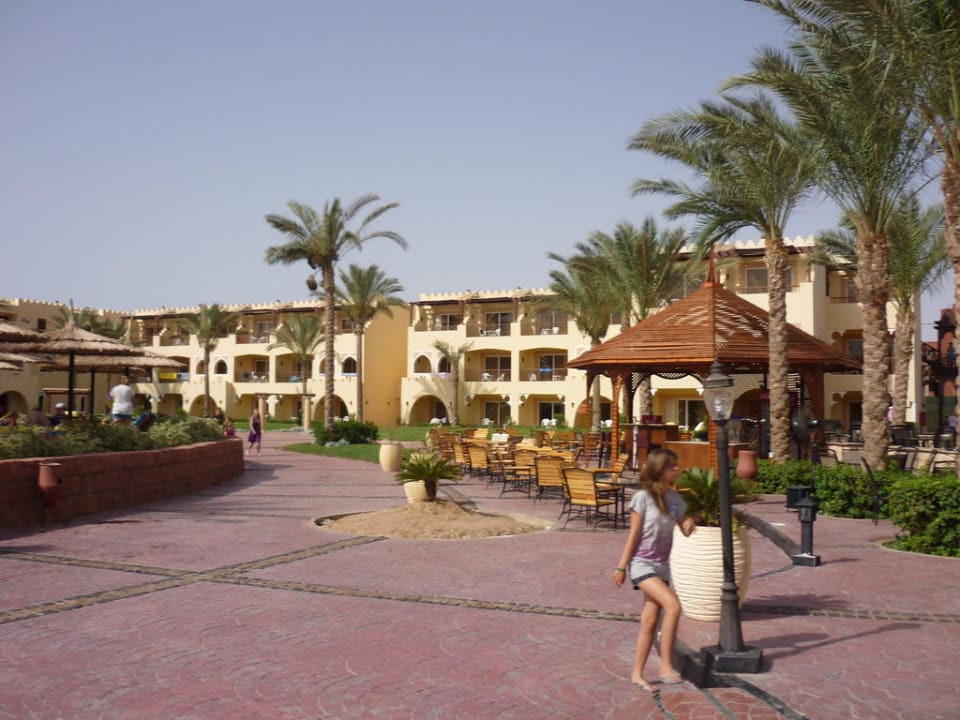 Hotel Sea Beach Aqua Park Resort Managed by Blue Resorts
