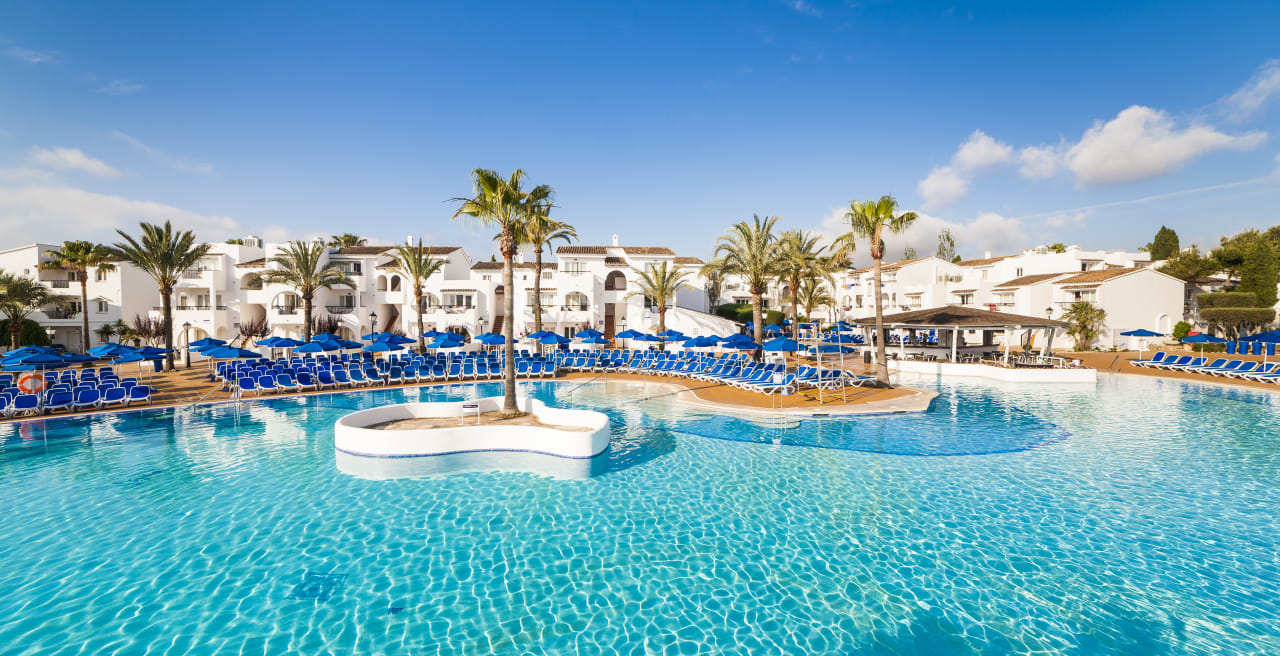 Pool Globales Bouganvilla