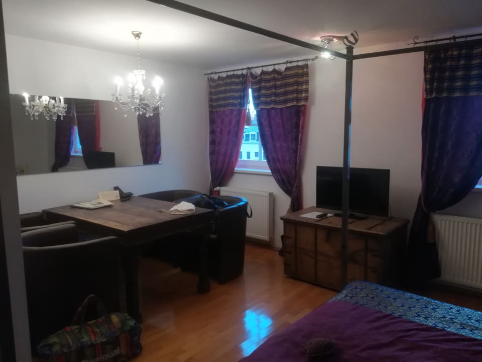 Zimmer Hotel Bon-Apart