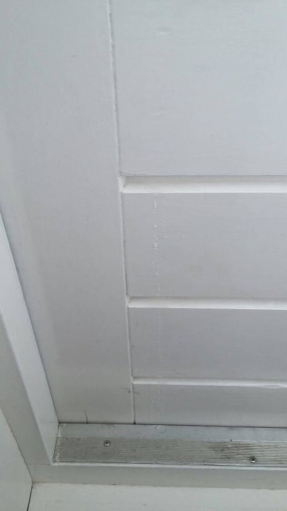 Undichte Balkon Tür fängt zu tropfen Aquarius Hotel