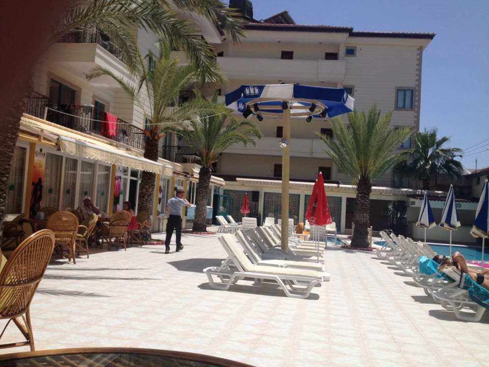 Вид с беседки  Cinar Family Suite Hotel