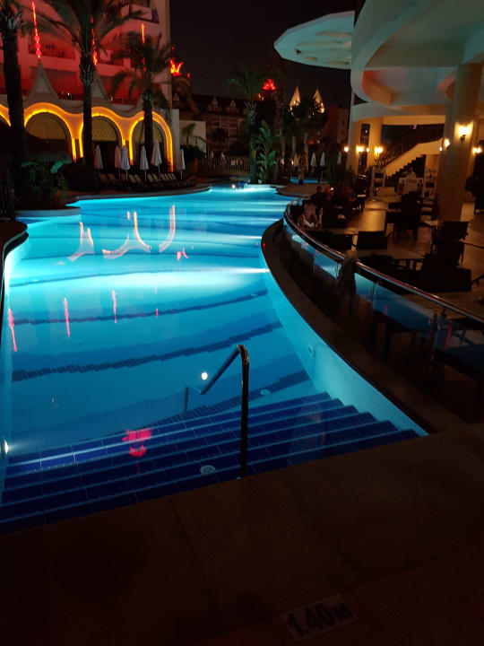 Pool Well Palace Side