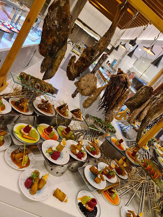 Gastro The Sense Deluxe Hotel