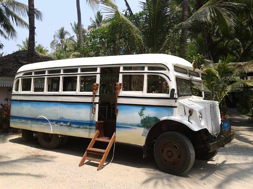 Airport Bus  Hotel Sandoway Resort