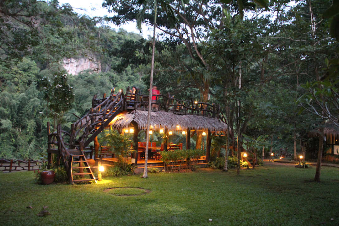 - Hotel River Kwai Resotel