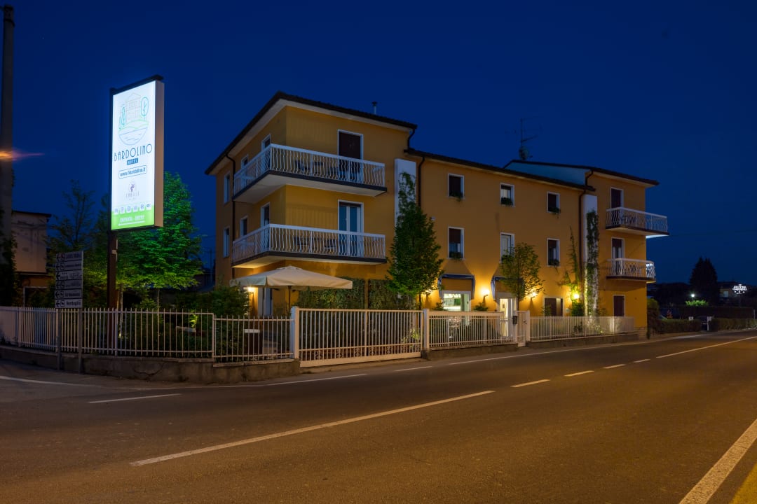 Außenansicht Hotel Bardolino