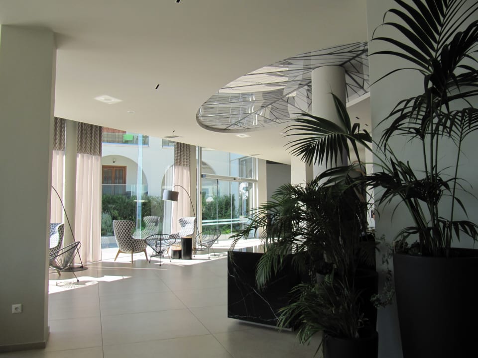 Lobby Akrathos Beach Hotel