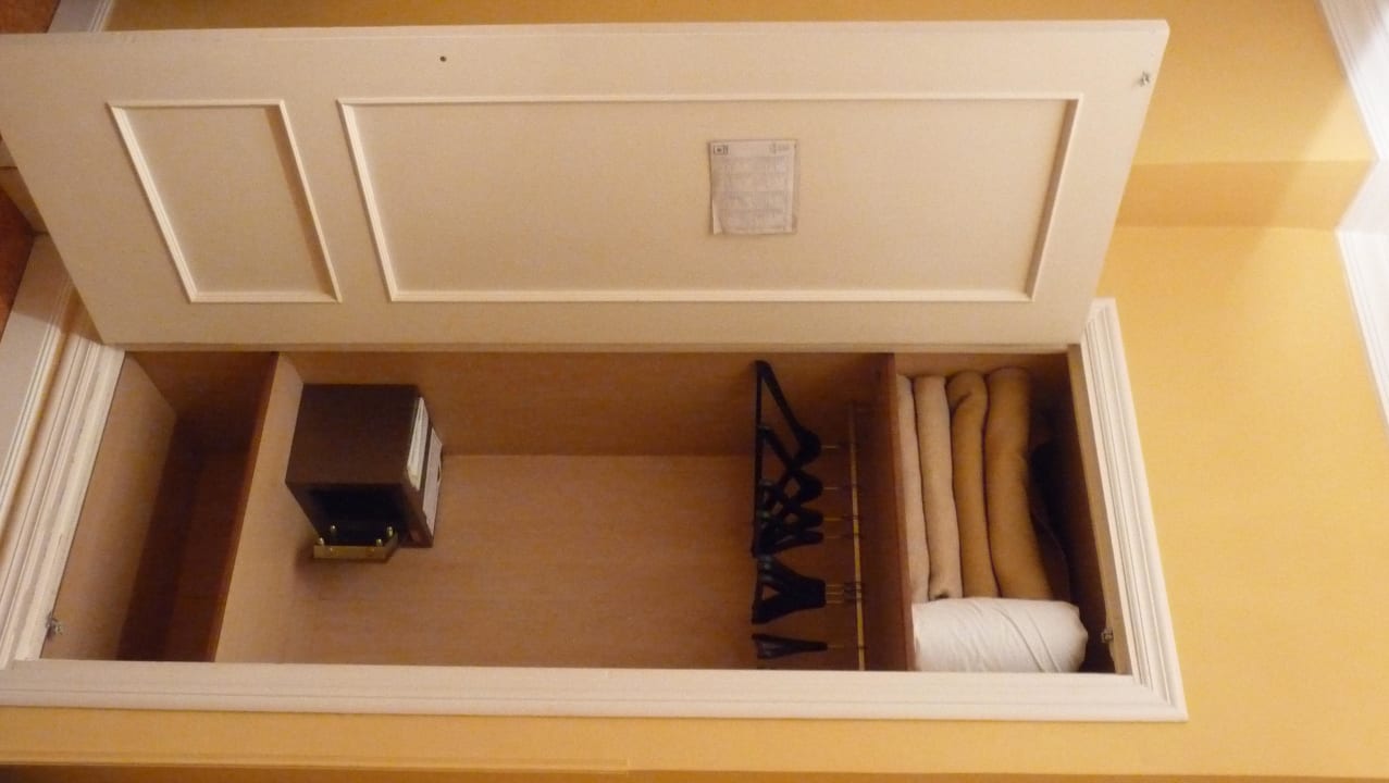 Wandschrank Hotel Anacapri