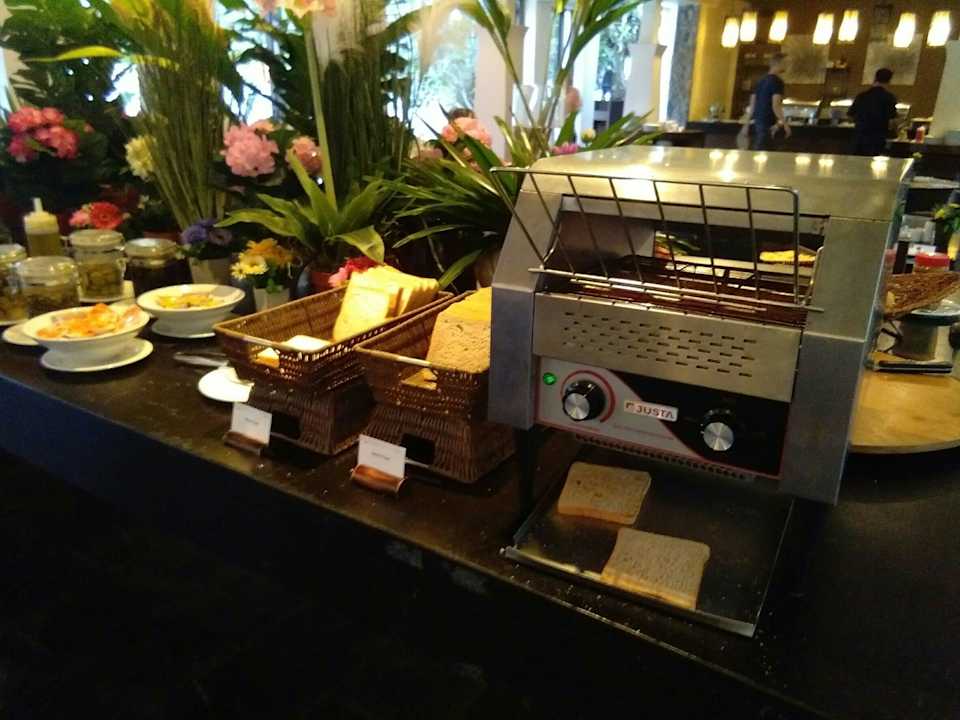 Gastro The Grand Southsea Khaolak Beach Resort