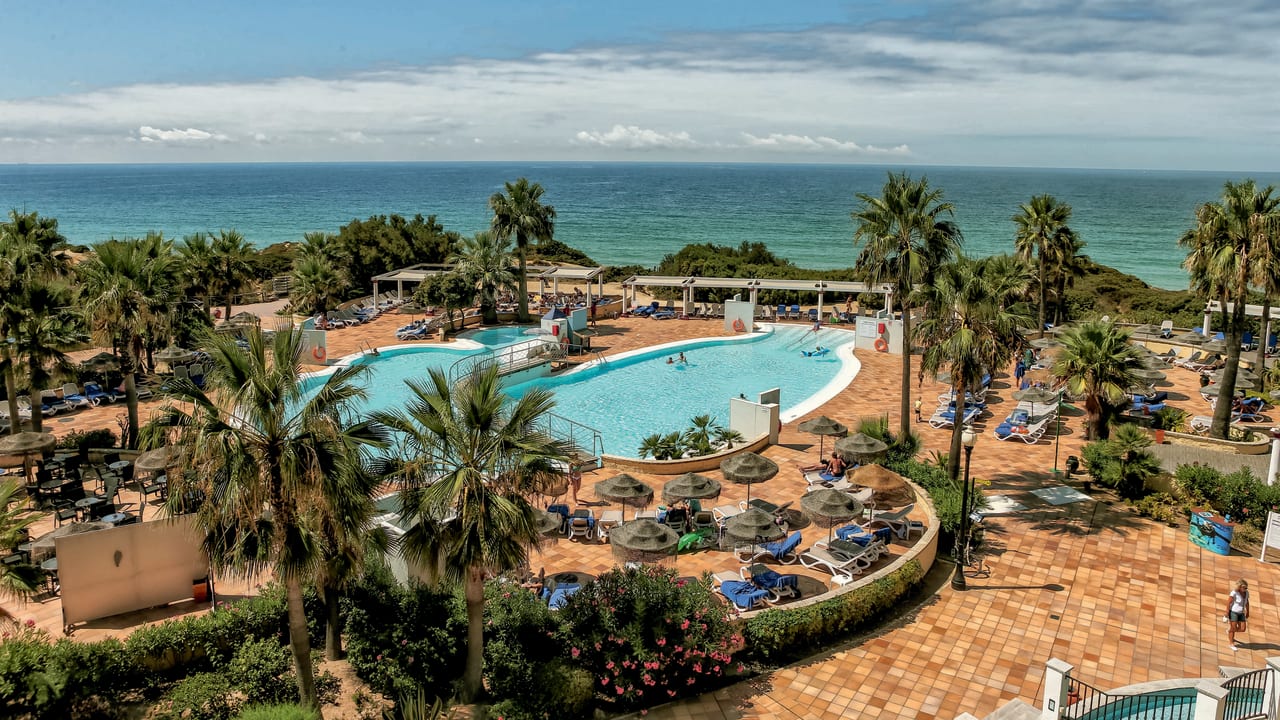 Poolanlage mit Atlantikblick Aldiana Club Andalusien