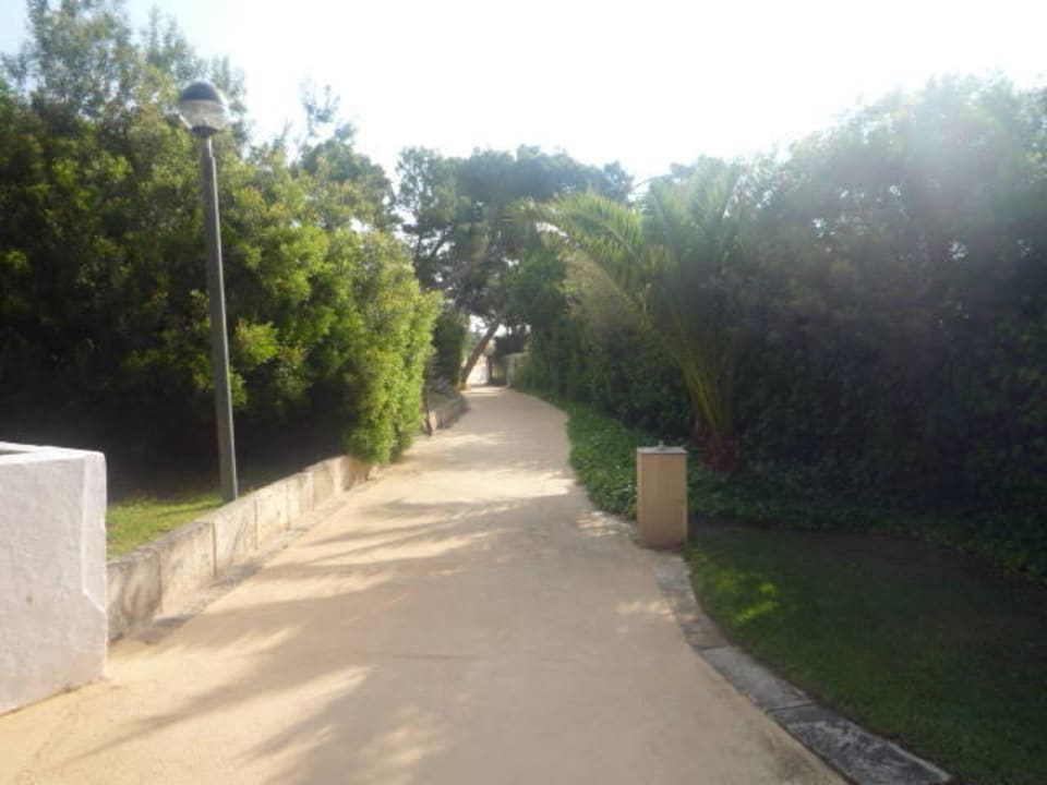 Weg Richtung Strand Hotel Exagon Park