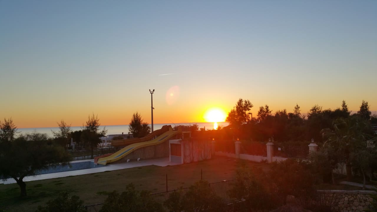 Sonnenuntergang Commodore Elite Suites & Spa - Adults only