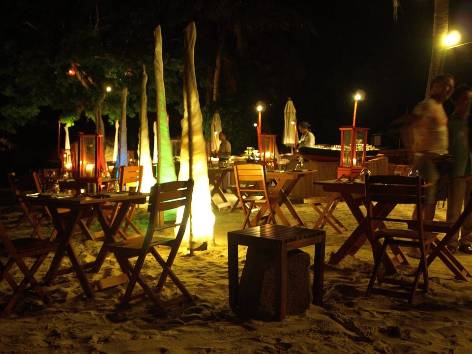 BBQ-Abend am Hotelstrand Renaissance Koh Samui Resort & Spa
