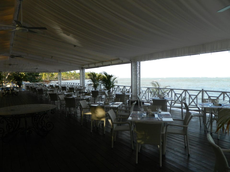 Strandbuffet nach Eröffnung Bahia Principe Grand El Portillo