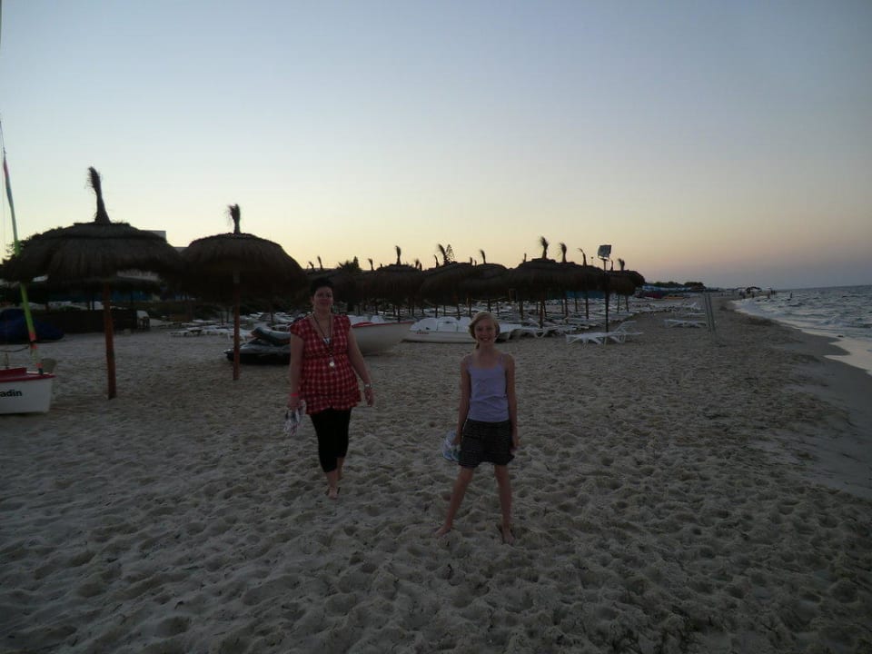 Strandspaziergang am Abend El Mouradi Club Kantaoui