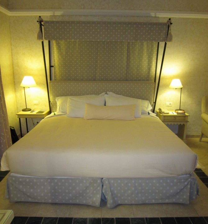 Turndown service of Penthouse suite #714 Hotel The Level at Meliá Villaitana