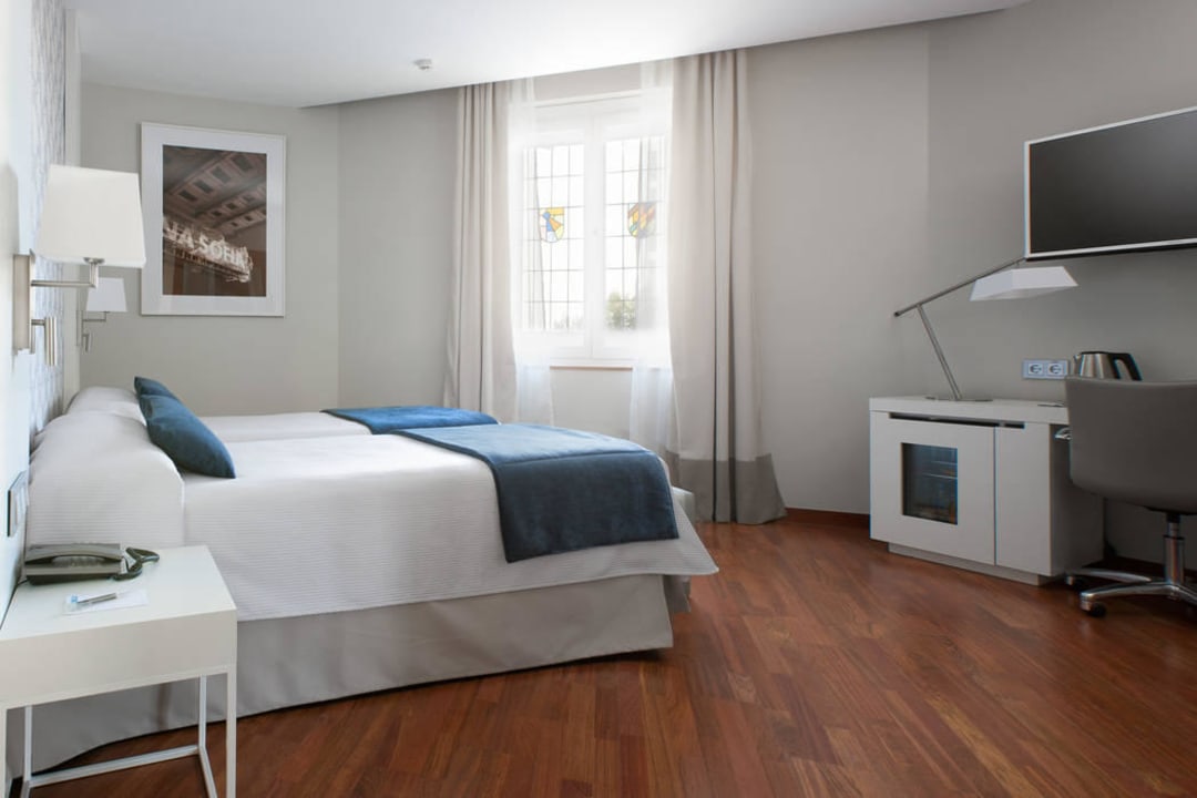 Room NH Madrid Alonso Martinez