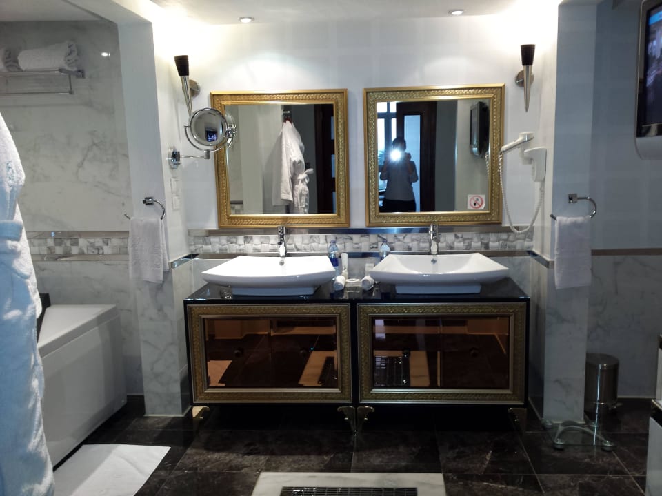 Jacuzzi Bad Premier Le Reve Hotel & Spa