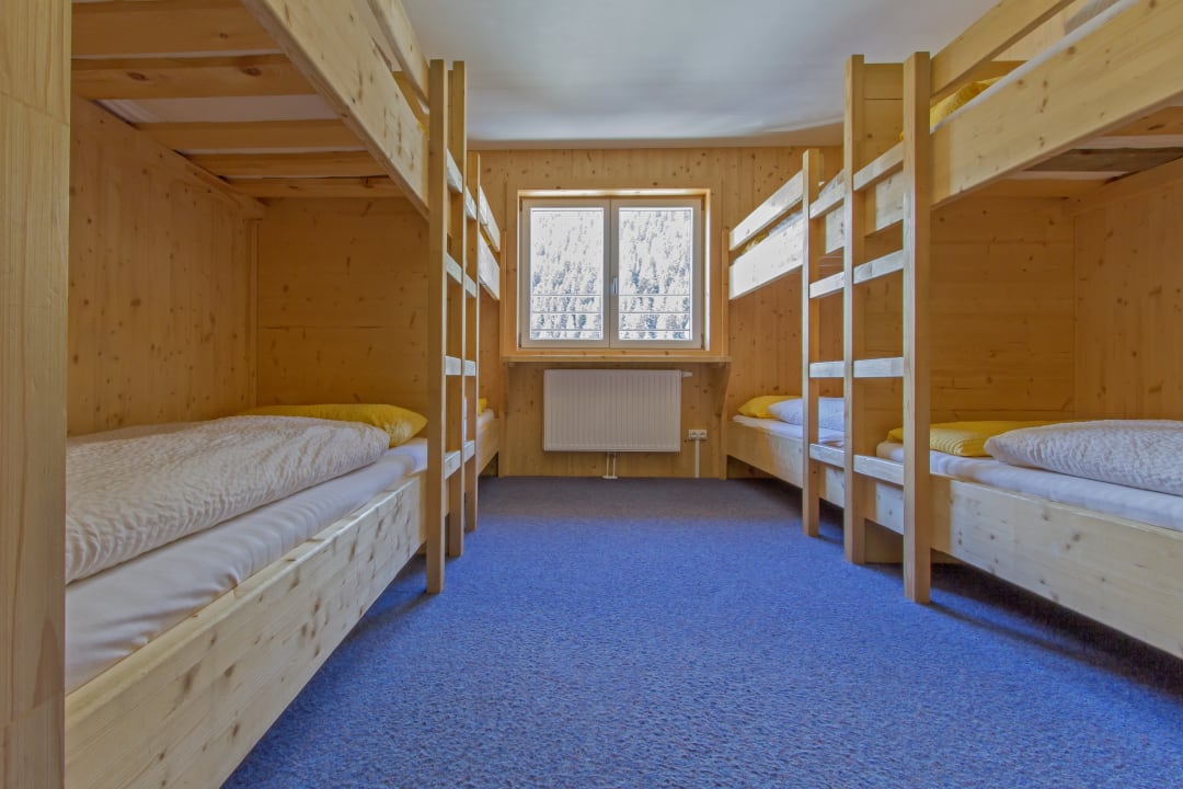Zimmer AlpinCenter Hochfügen