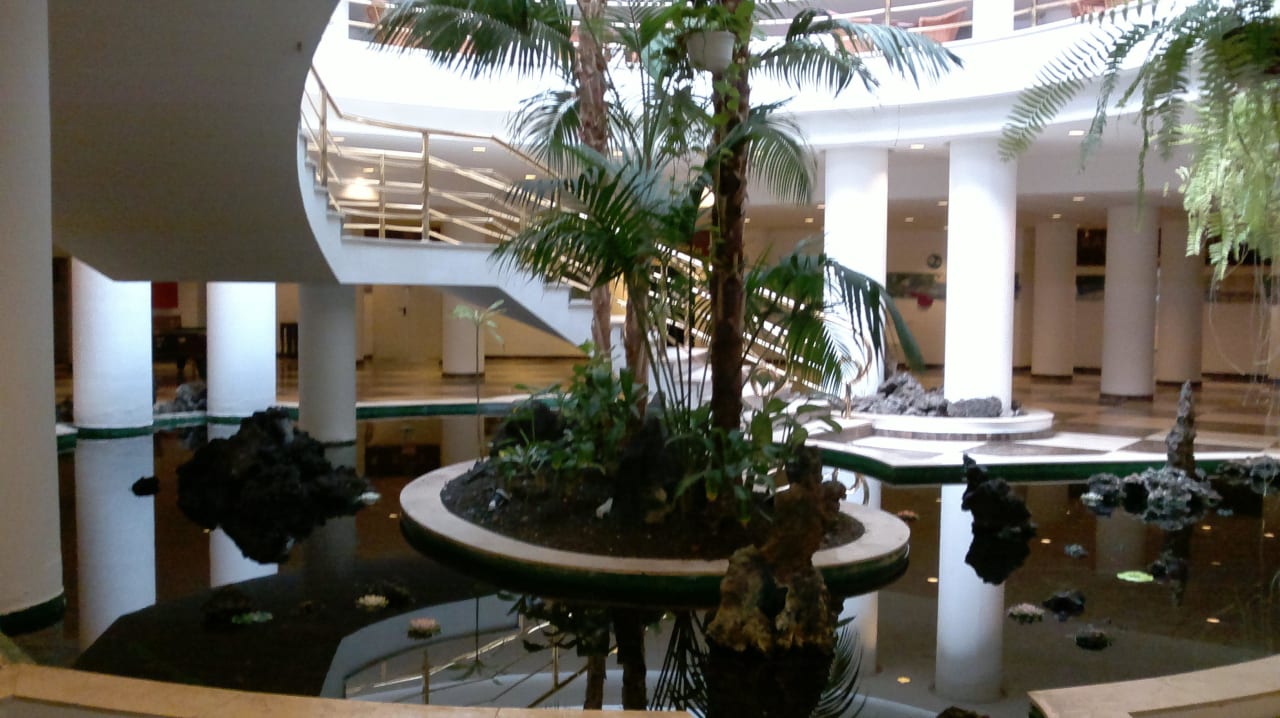 Untere Etage des Hotels Melia La Palma Hotel