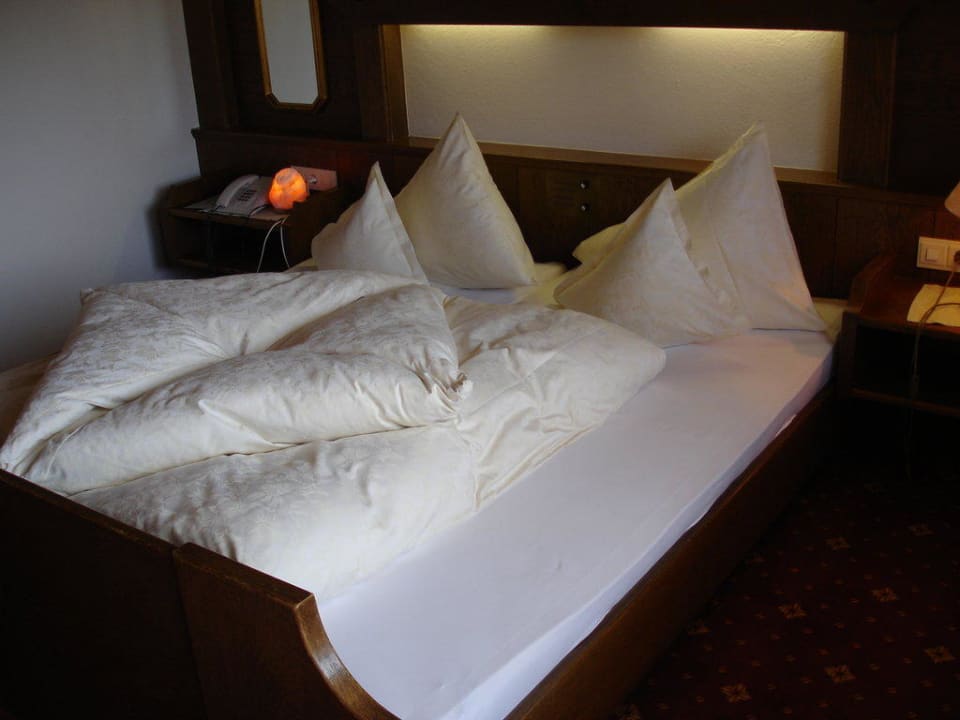 Bett Doppelzimmer Almrose Hotel Jerzner Hof