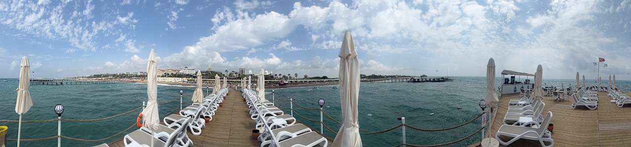 Strand Saturn Palace Resort Hotel