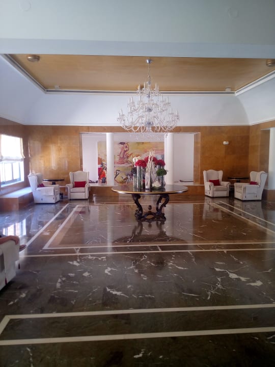 Lobby Bella Beach Hotel