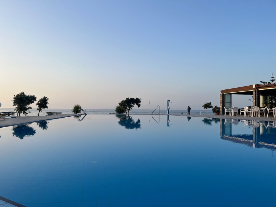 Pool Hotel Ariadne Beach