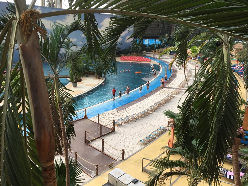 Pool Tropical Islands Resort