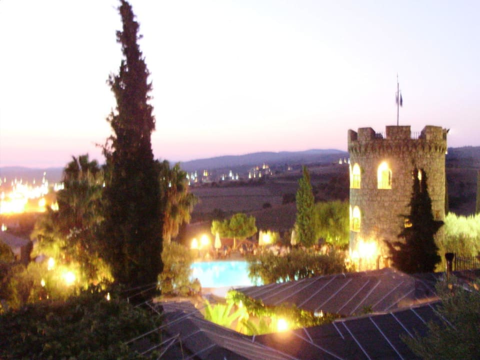 Nachtaufnahme Hotel Geranion Village