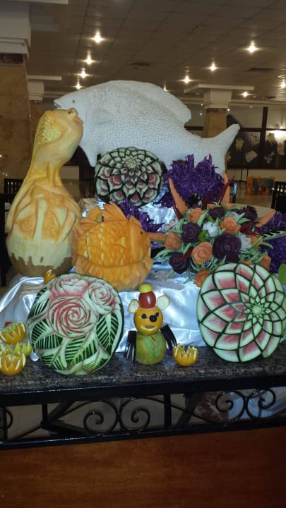 Kürbiskunst Hotel Gorgonia Beach Resort