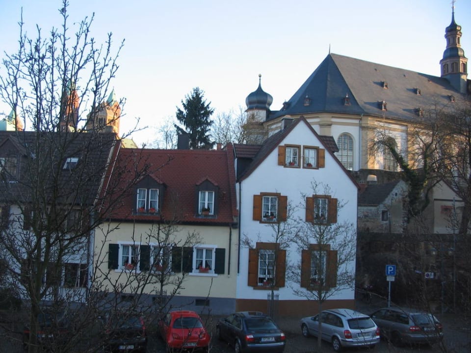 Blick auf den Holzmarkt und den Dom Hotel Kutscherhaus