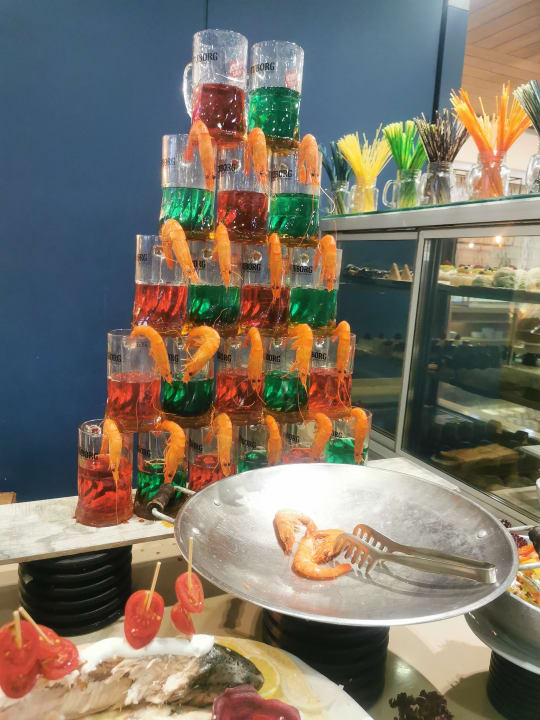 Gastro Saturn Palace Resort Hotel