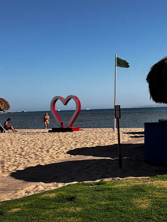 Strand Titanic Royal