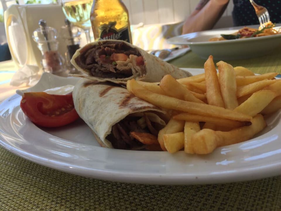 Restaurant Acanthus Cennet Barut Collection