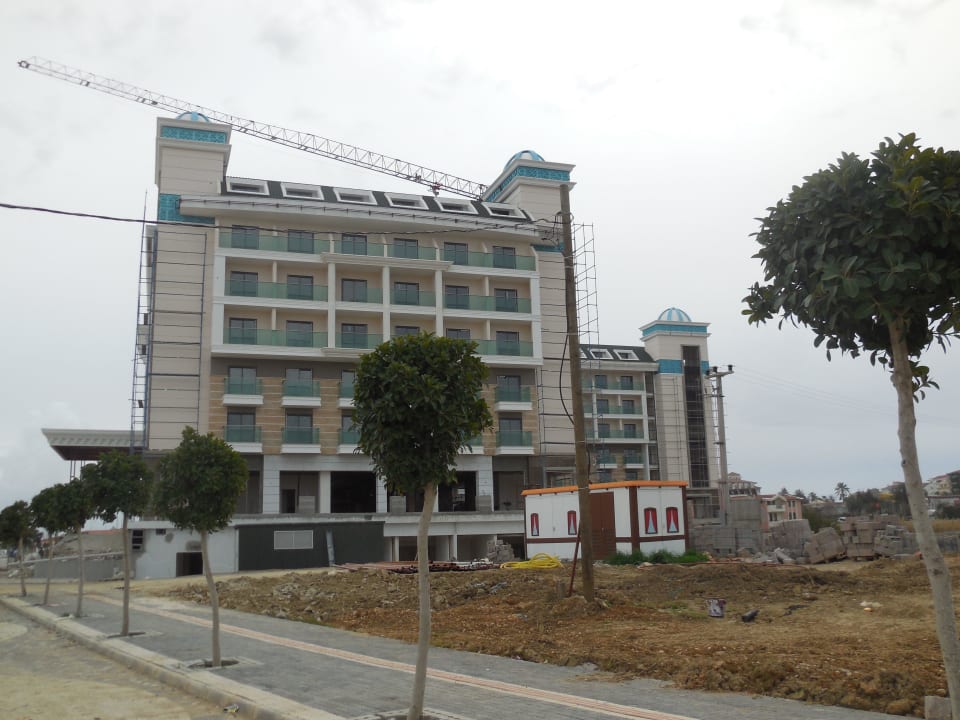Noch Baustelle! Luna Blanca Resort & Spa