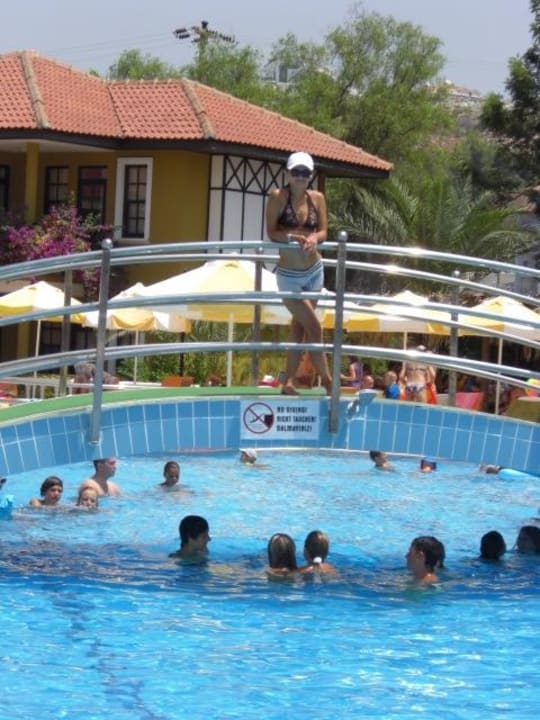 Бассейн Club Dizalya