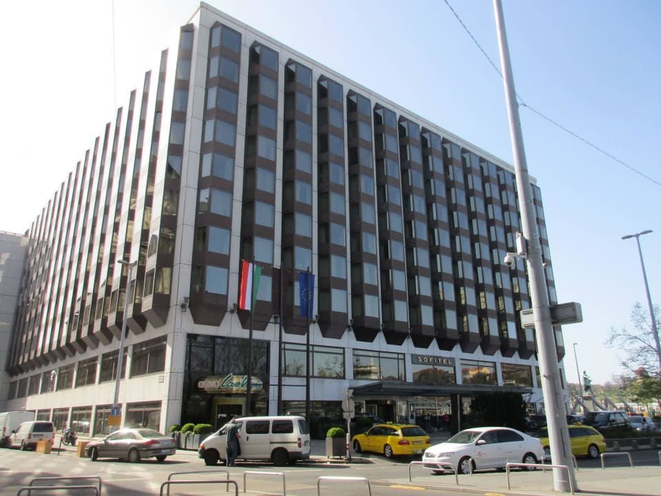 In der Sonne Sofitel Budapest Chain Bridge