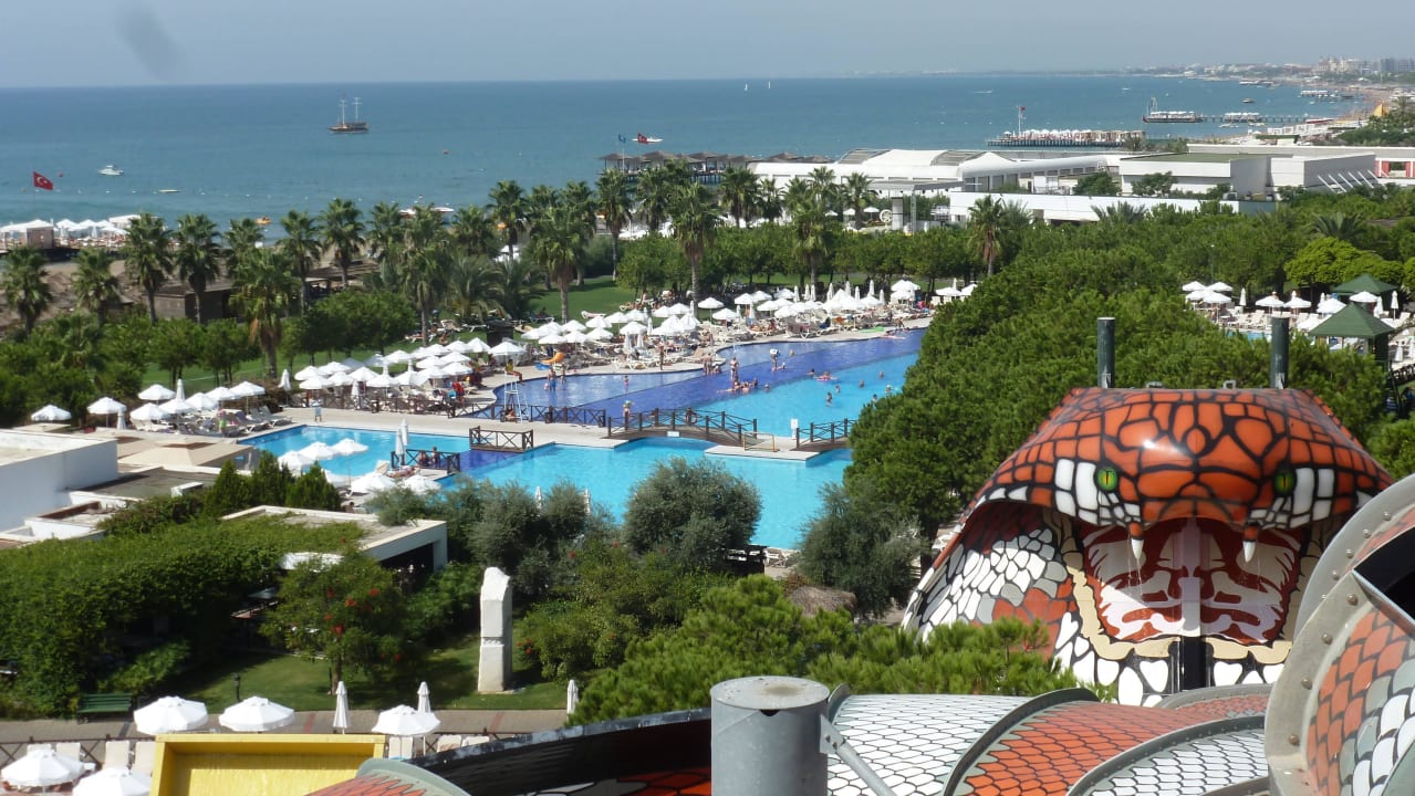 Hauptpool von oben Voyage Belek Golf & Spa
