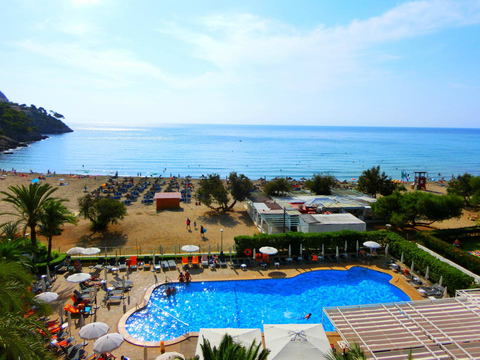 Pool Universal Hotel Castell Royal