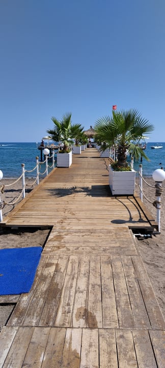 Strand Wyndham Garden Lara