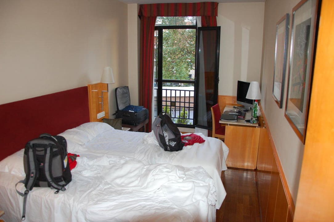 Kleines Doppelzimmer Leonardo Hotel Madrid City Center