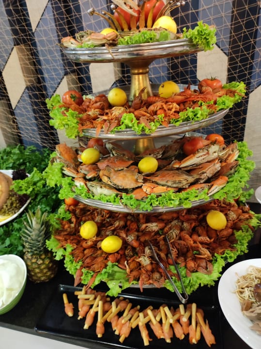 Gastro Saturn Palace Resort Hotel