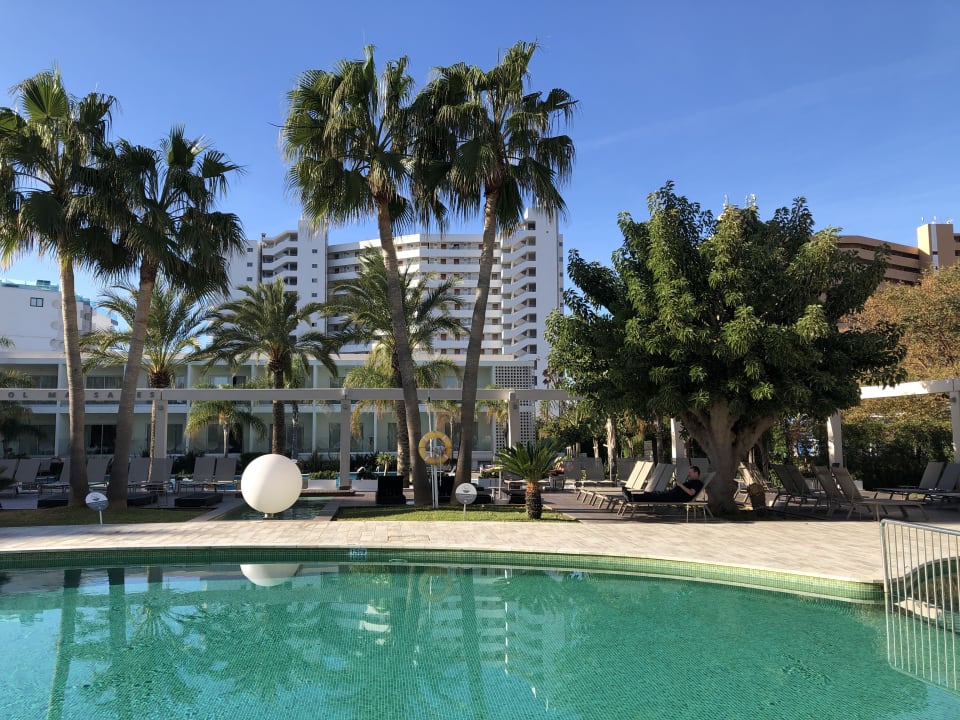 Pool BG Hotel Caballero